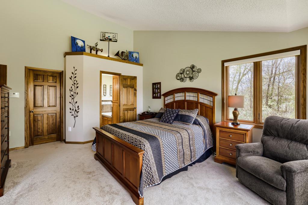 18130 Robinson Circle - MLS Sized - 013 - 13 Primary Bedroom.jpg