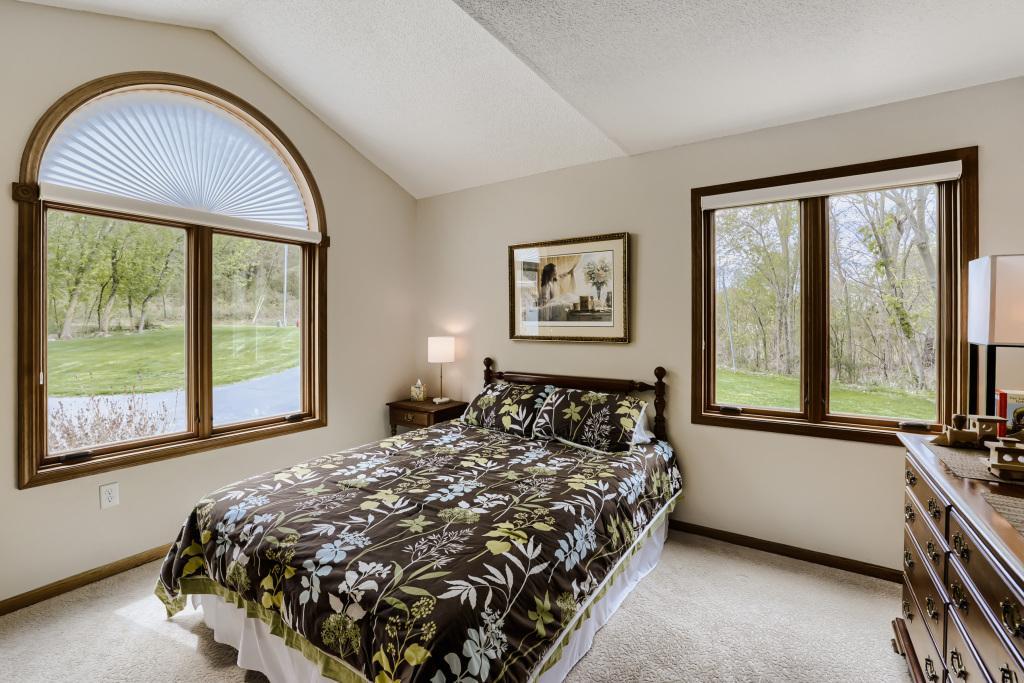 18130 Robinson Circle - MLS Sized - 019 - 19 Bedroom.jpg