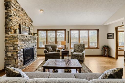 18130 Robinson Circle - MLS Sized - 004 - 04 Living Room.jpg