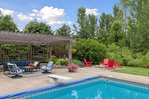 945 Willow View Drive, Long Lake, MN 55356