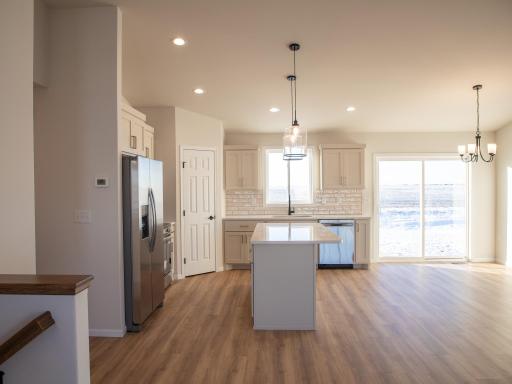 820 2 Avenue S, Horace, ND 58047