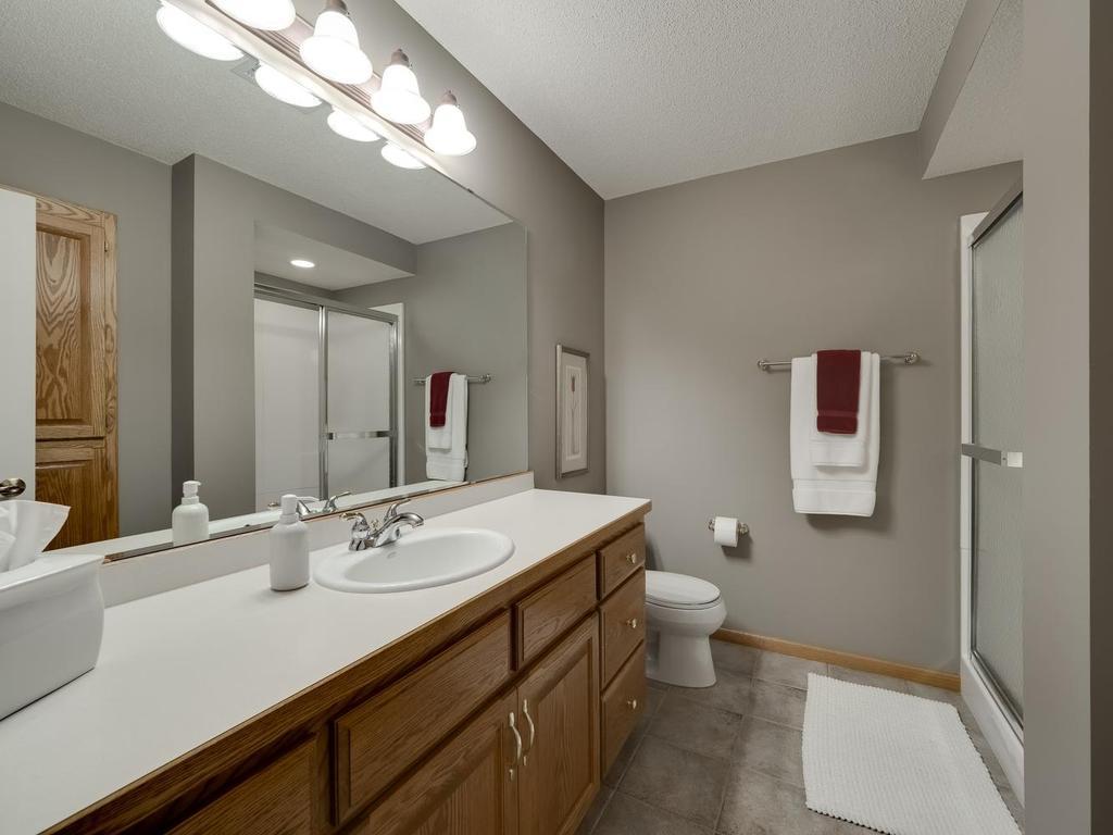 Lower level 3/4 bath