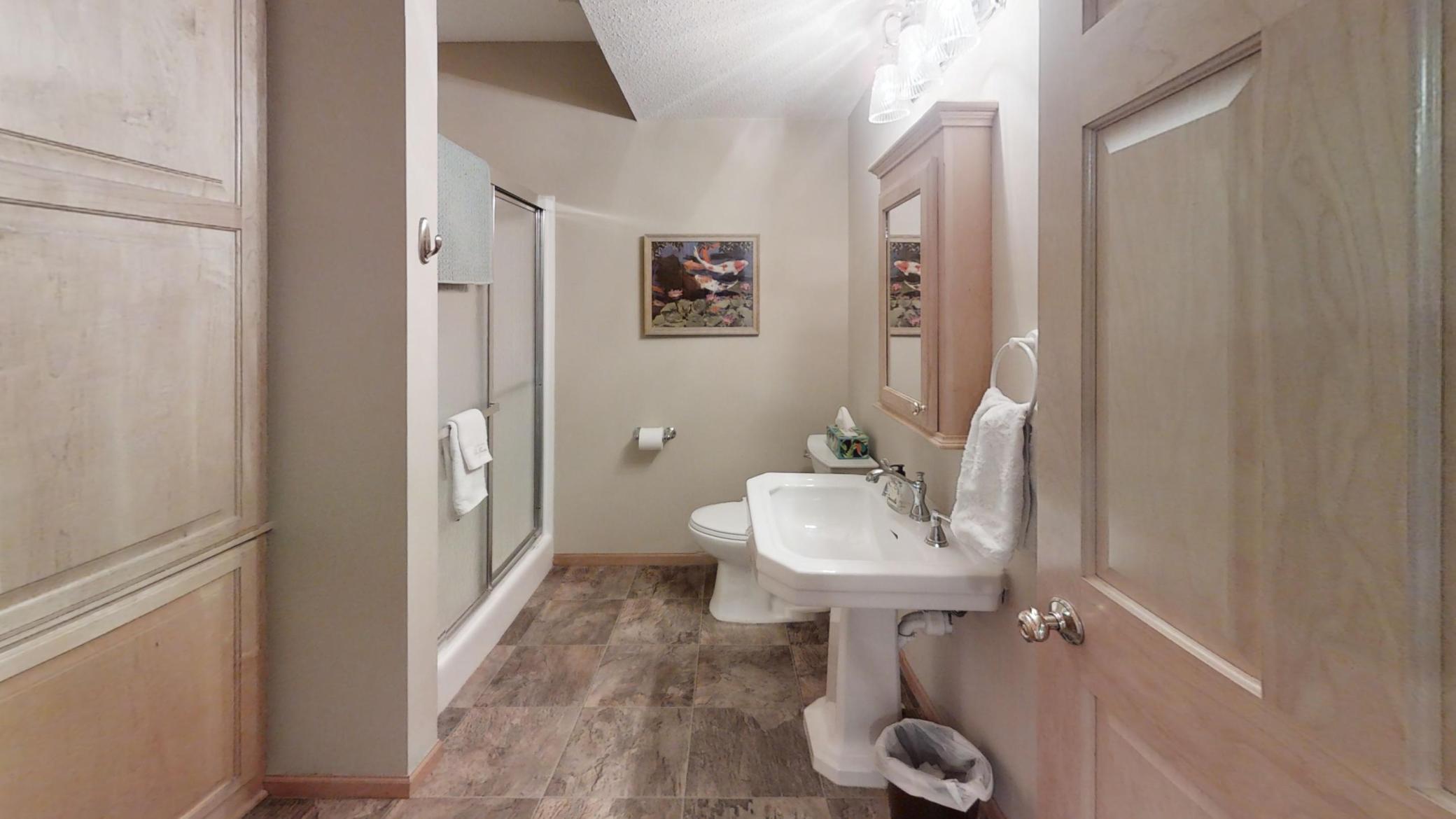 Lower Level 3/4 Bath