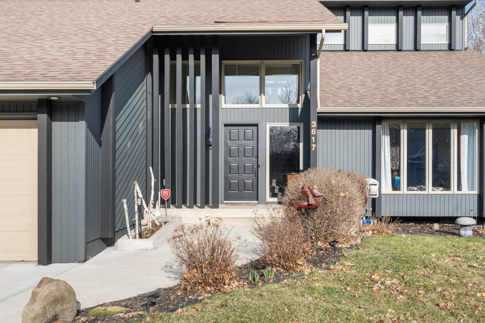 New concrete sidewalk and stoop