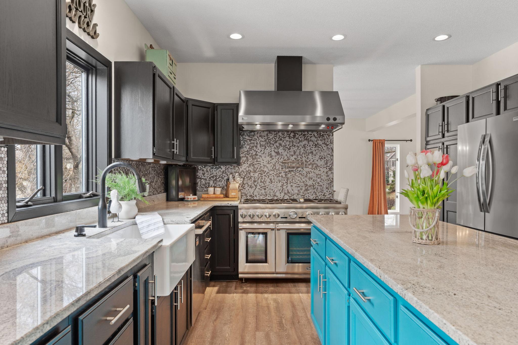 Large center island with extra storage