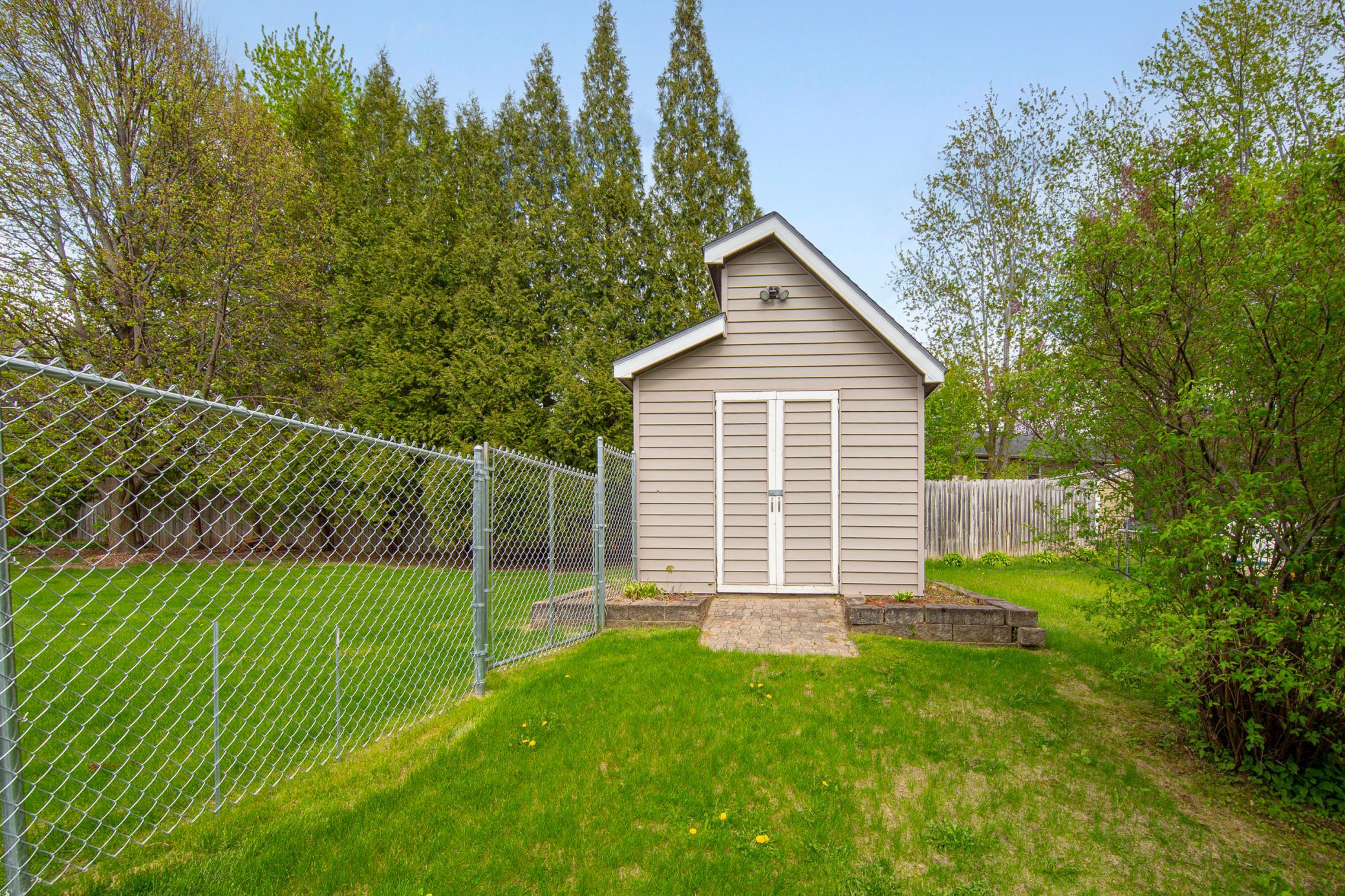 38 shed.jpg