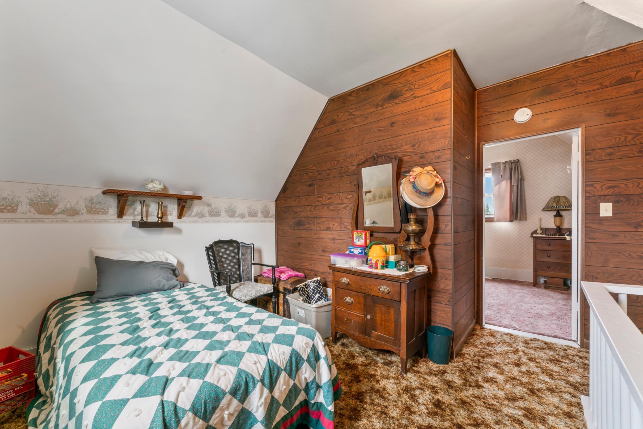 Upstairs Landing: Lots of potential with this room!