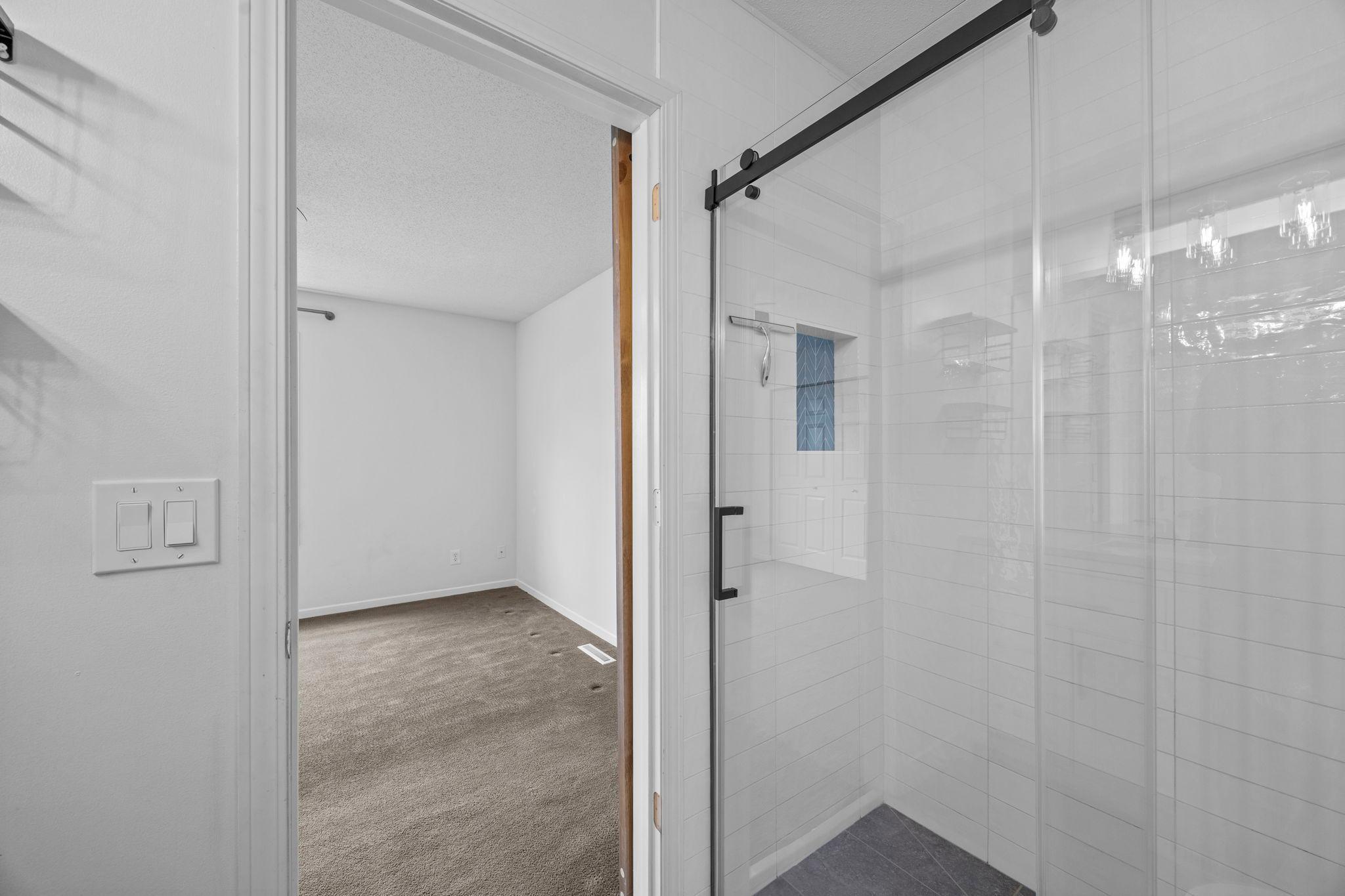 Masterbath walk-in Shower