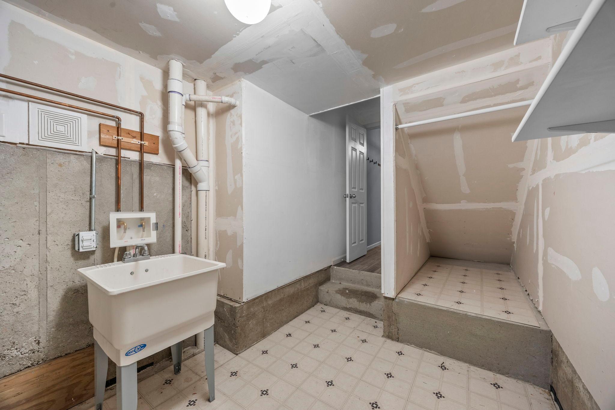 Lower Level Storage/Flex room