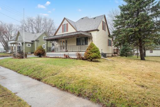 312 1st Avenue SE, Hayfield, MN 55940