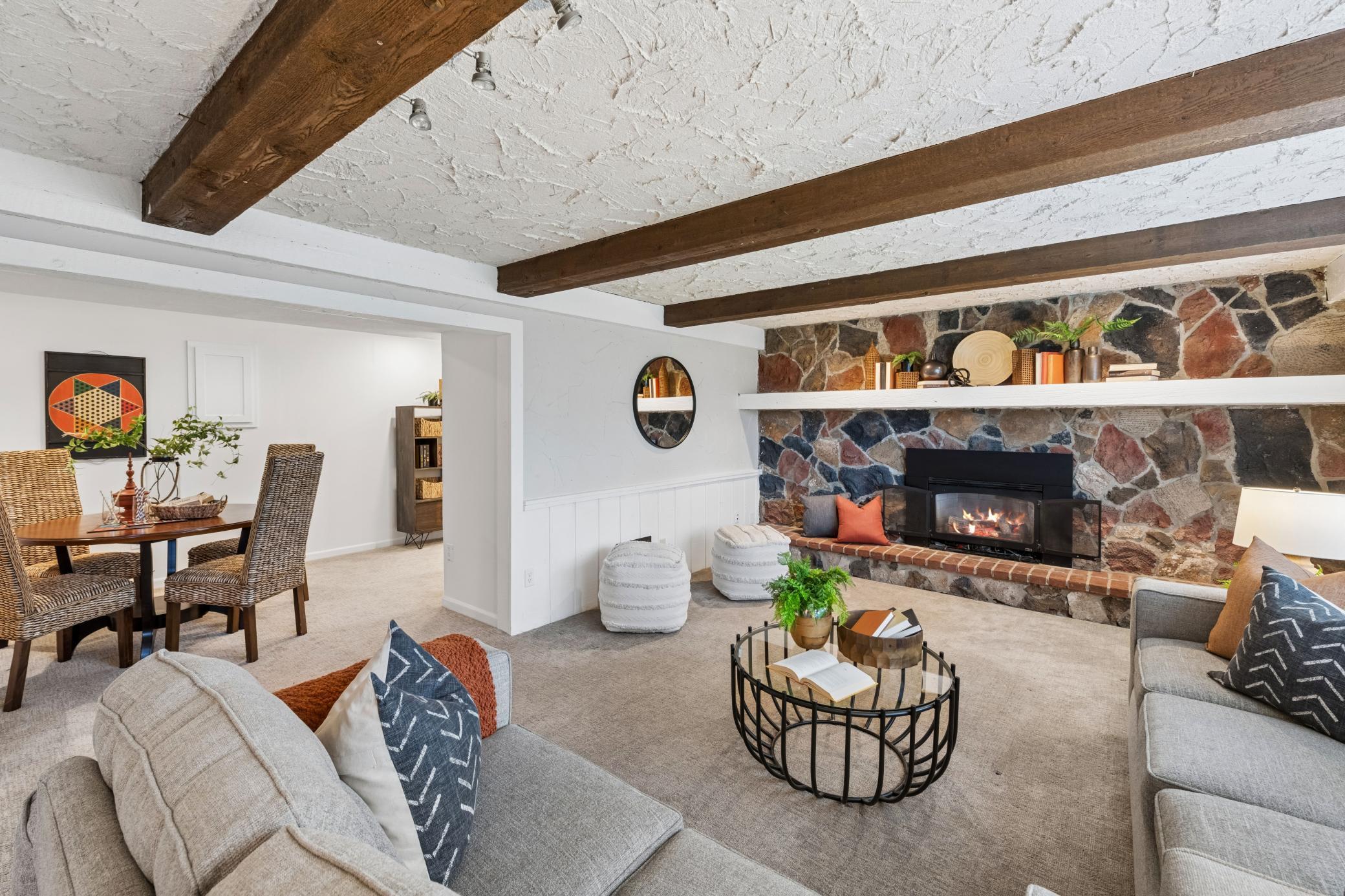 1533 Clare Lane - Spacecrafting - 0033.jpg