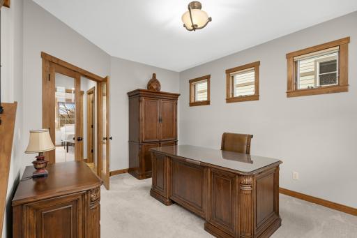10590 Watersedge Lane, Saint Paul, MN 55129