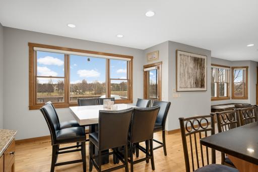 10590 Watersedge Lane, Saint Paul, MN 55129