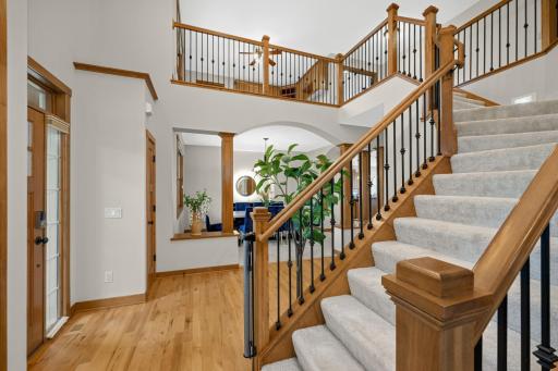 10590 Watersedge Lane, Saint Paul, MN 55129