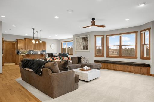 10590 Watersedge Lane, Saint Paul, MN 55129