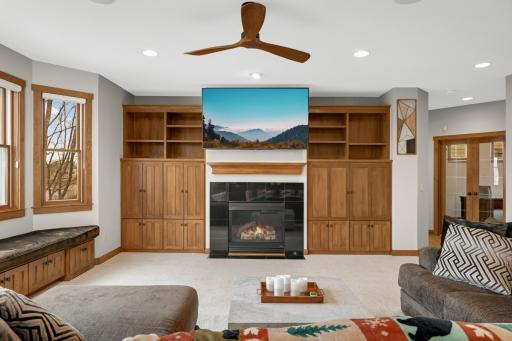 10590 Watersedge Lane, Saint Paul, MN 55129