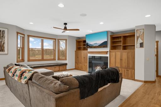 10590 Watersedge Lane, Saint Paul, MN 55129