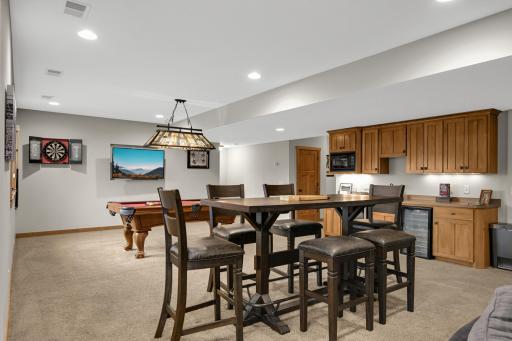 10590 Watersedge Lane, Saint Paul, MN 55129