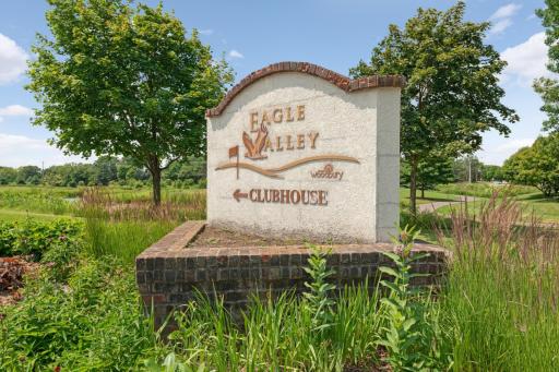 10590 Watersedge Lane, Saint Paul, MN 55129