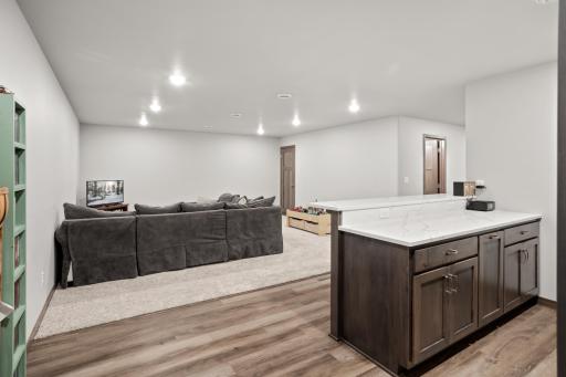 2089 67th Avenue S, Fargo, ND 58104