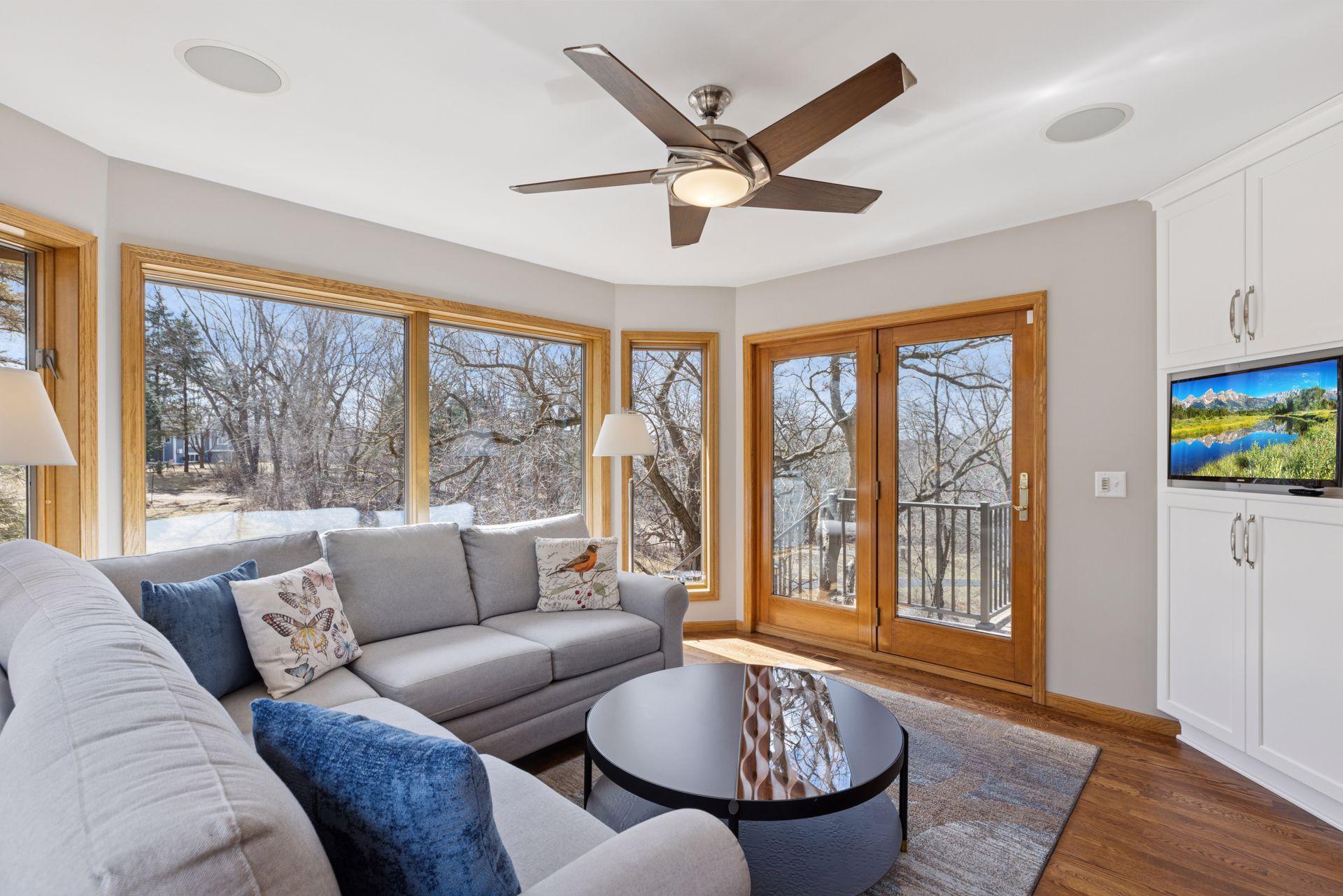 Featuring access to the back deck