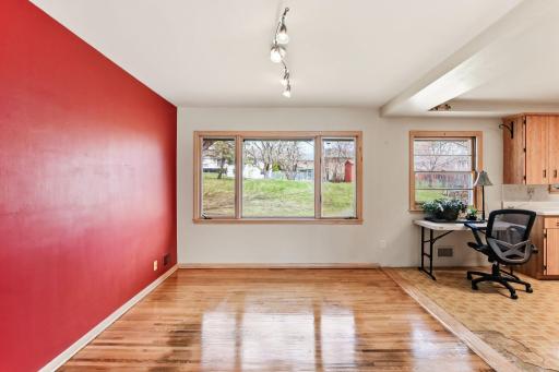 5116 Meadow Ridge, Minneapolis, MN 55439
