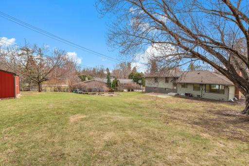 5116 Meadow Ridge, Minneapolis, MN 55439