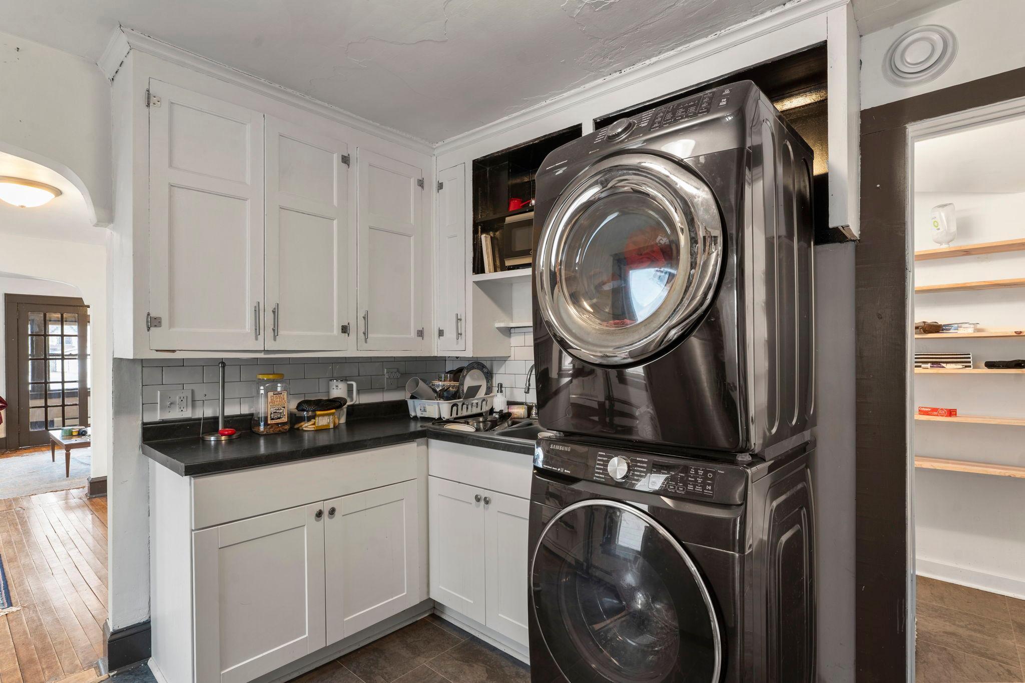 Lower unit - Kitchen