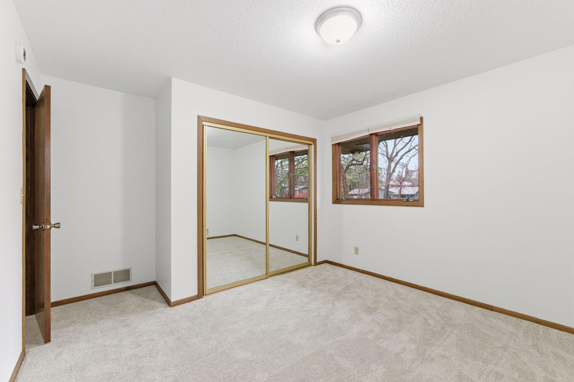 688 Birch Lane S, Saint Paul, MN 55126