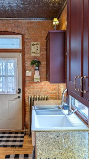 310 N Washington Avenue, Albert Lea, MN 56007