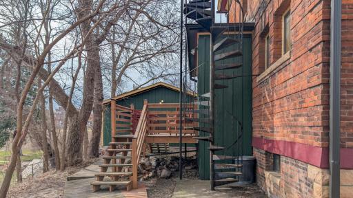 16-310 N Washington - Basement, Outside & Garage-14.jpg