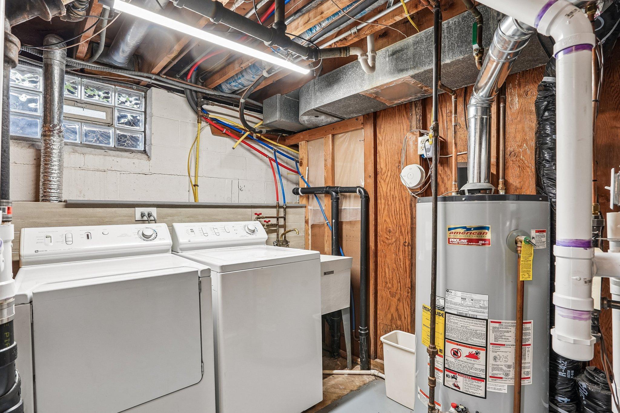 50-web-or-mls-36 1_2 Ave-S0605-048.jpg