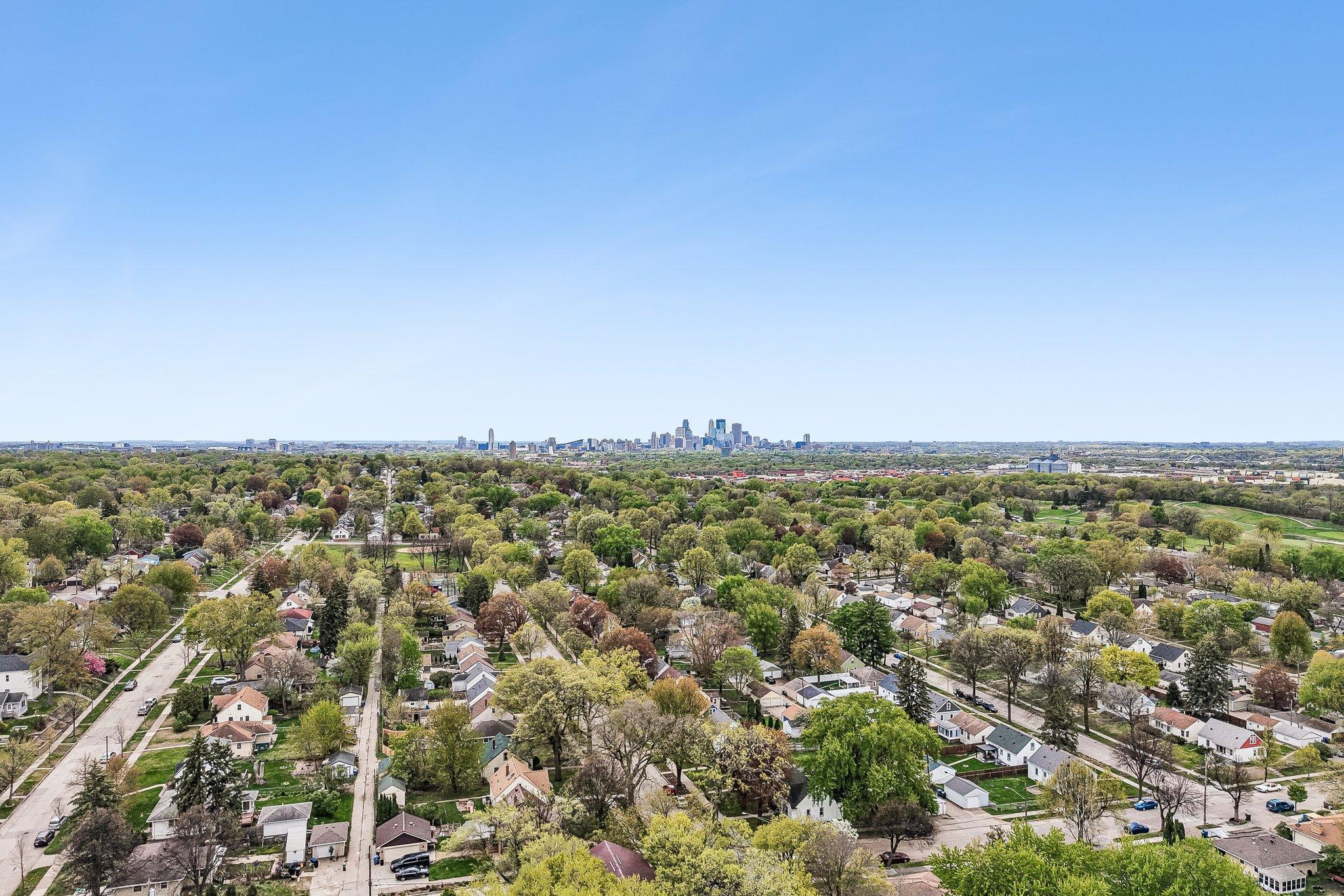 69-web-or-mls-36 1_2 Ave-S0605-067.jpg