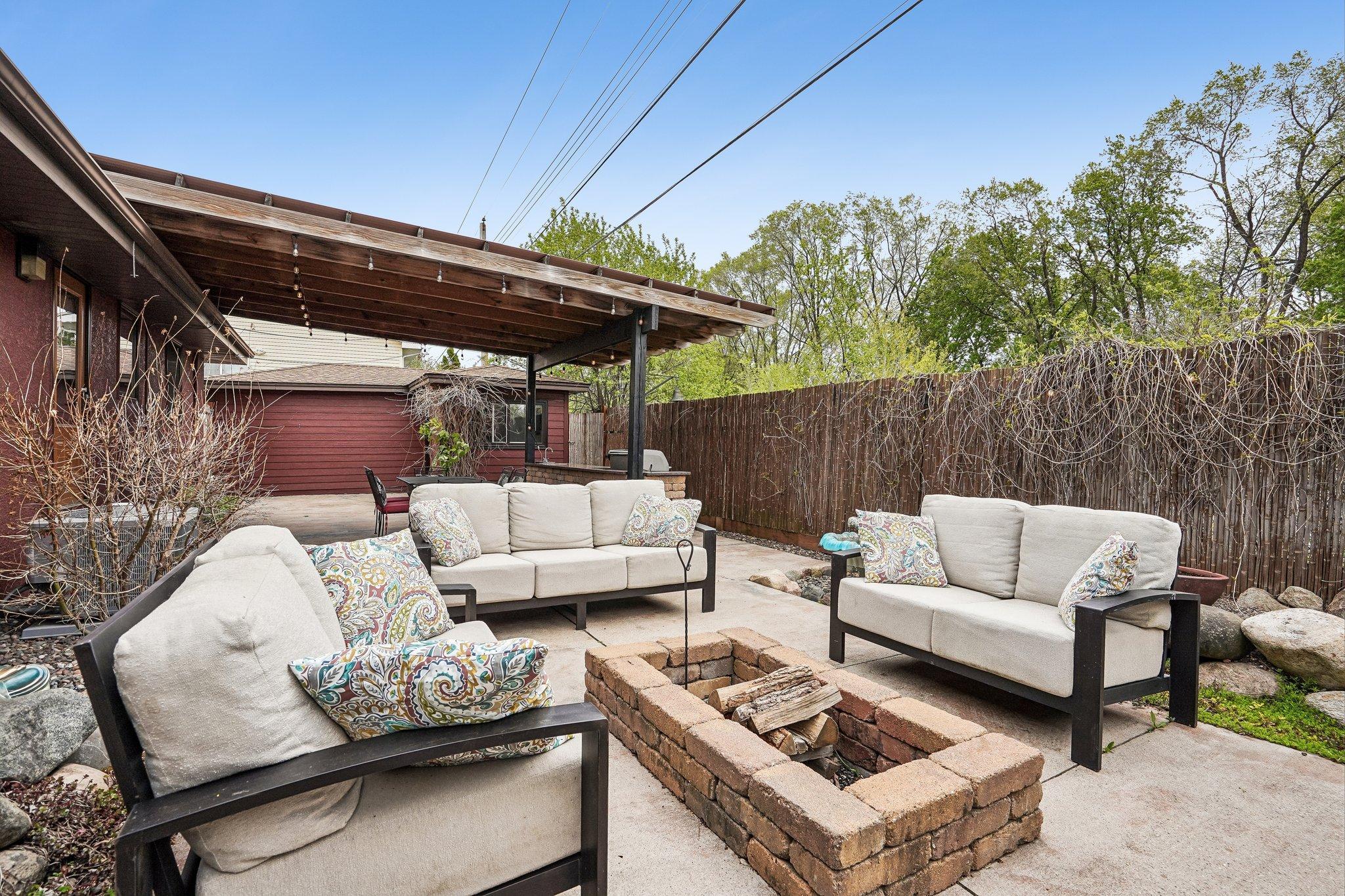 57-web-or-mls-36 1_2 Ave-S0605-055.jpg