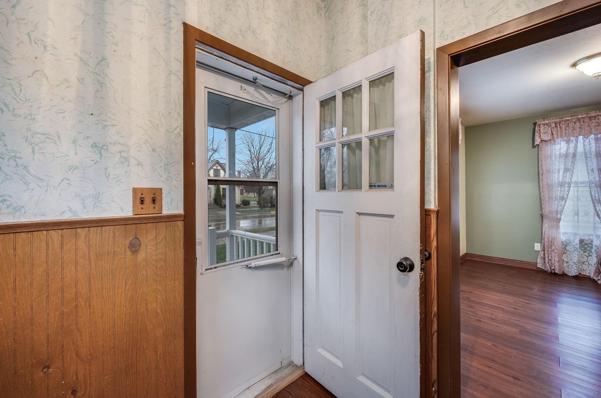 616 Range St North Mankato MN-9.jpg