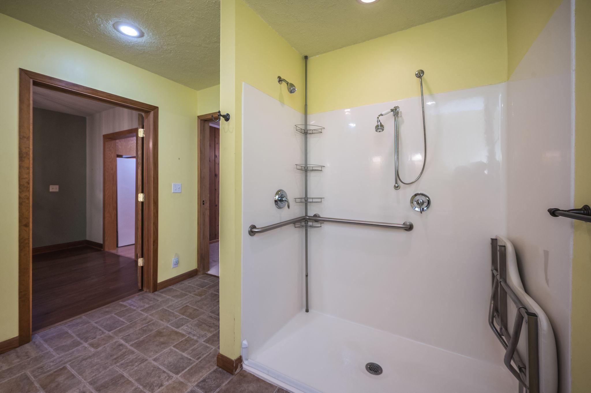 616 Range St North Mankato MN-22.jpg