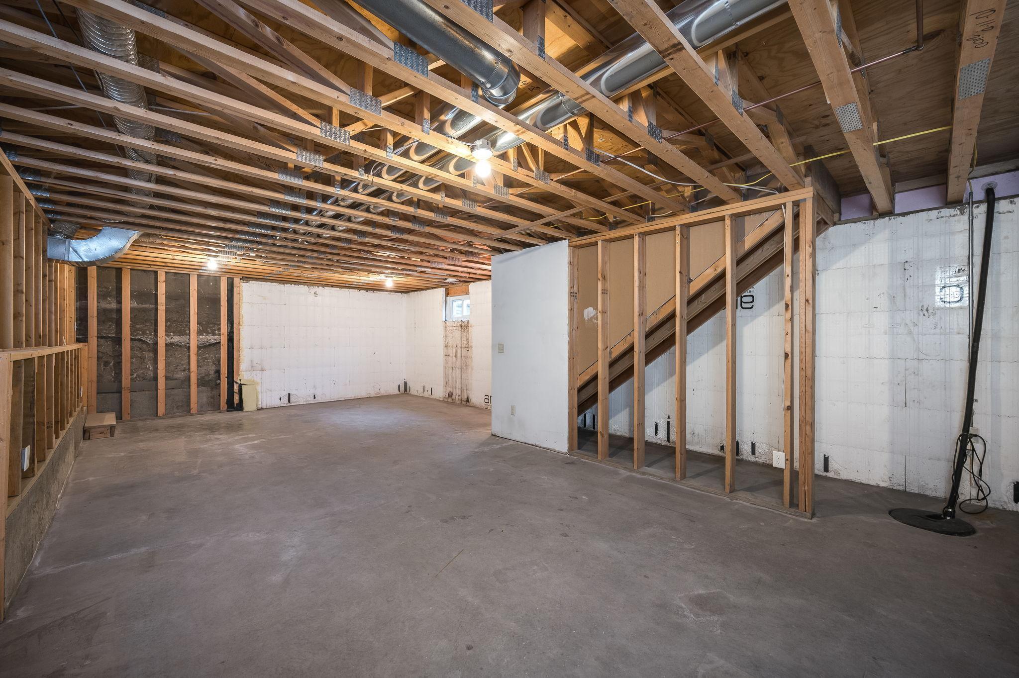 616 Range St North Mankato MN-34.jpg