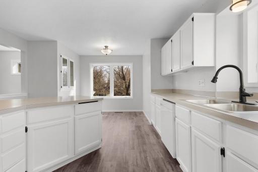 Spacious kitchen with lots of counter space