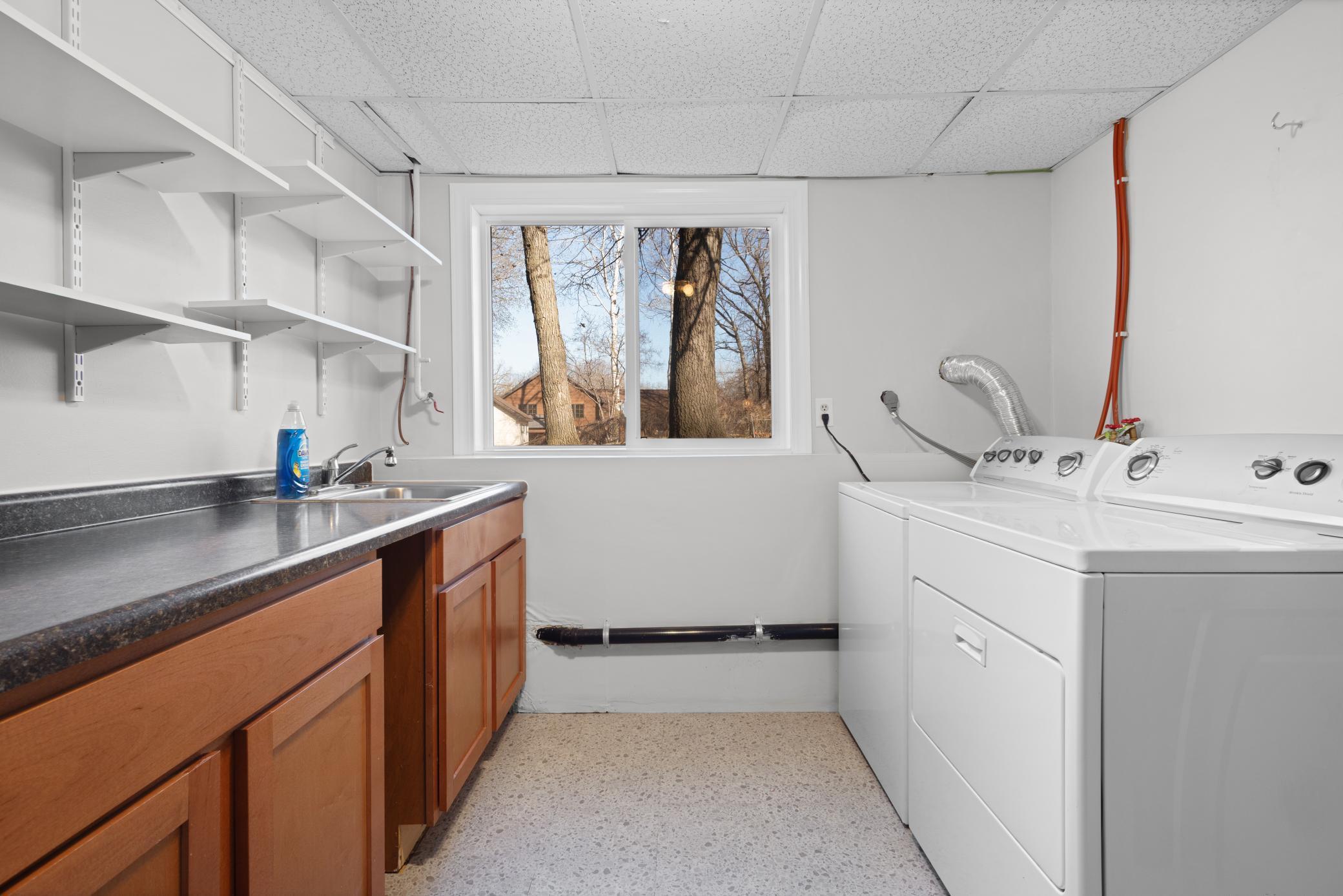 Finished laundry/utility room