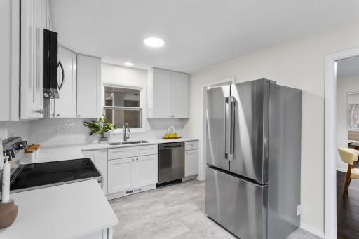 16420 4th Avenue N, Minneapolis, MN 55447