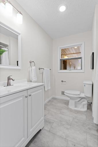 16420 4th Avenue N, Minneapolis, MN 55447