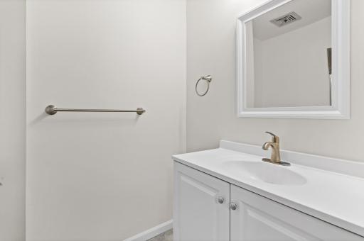 16420 4th Avenue N, Minneapolis, MN 55447