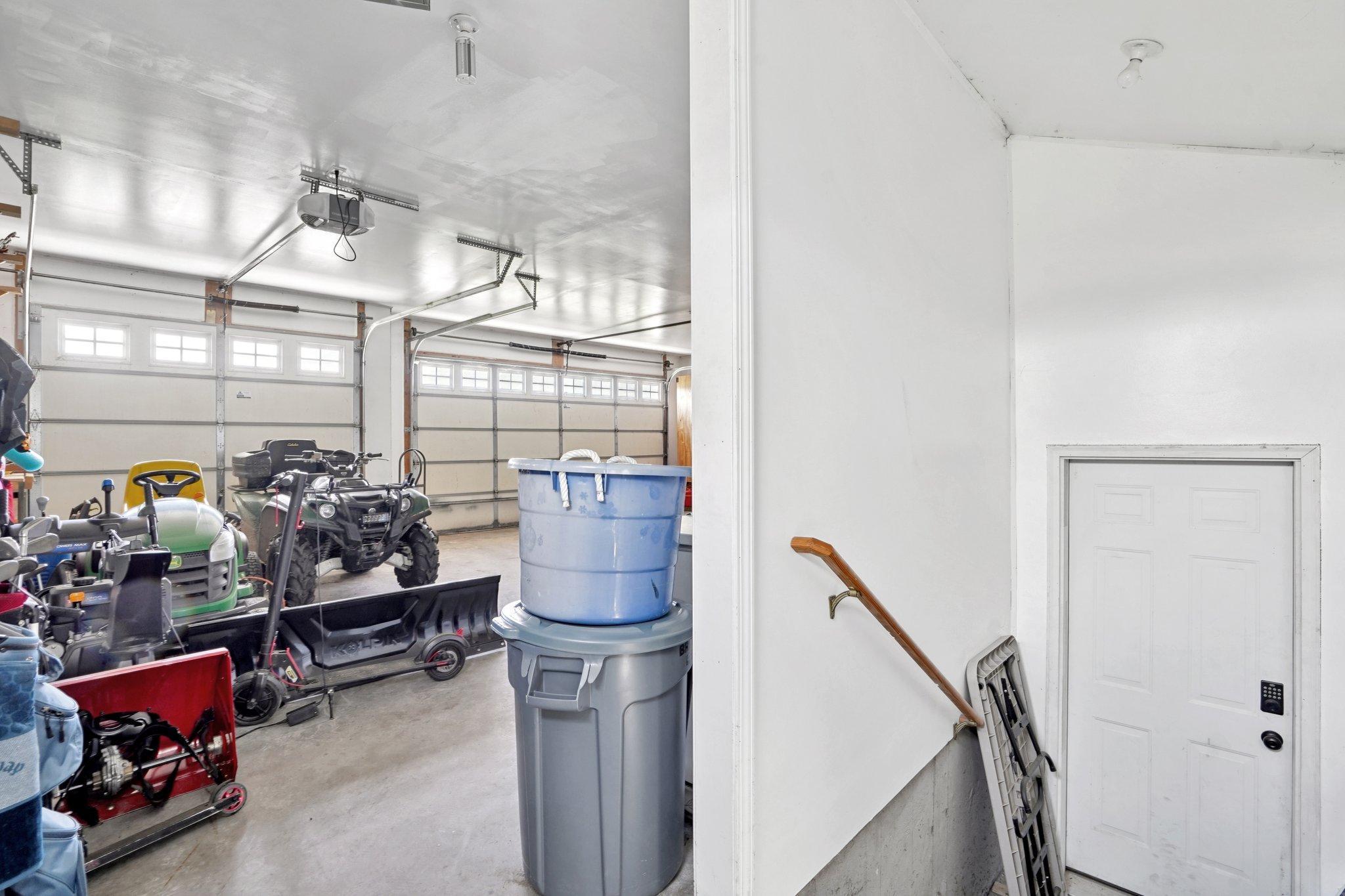 45-web-or-mls-Jenner Ct-S1604-045.jpg