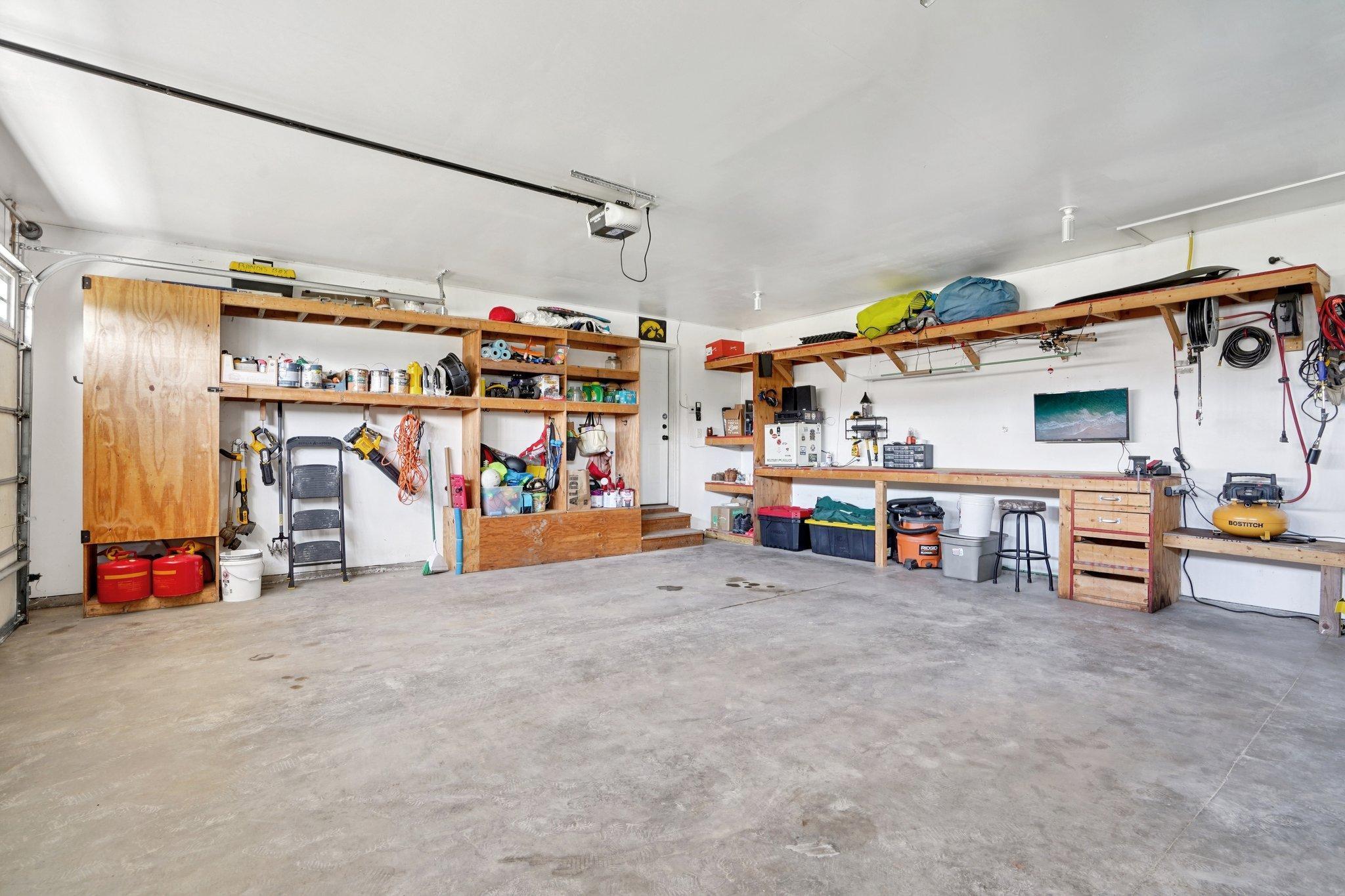 44-web-or-mls-Jenner Ct-S1604-044.jpg