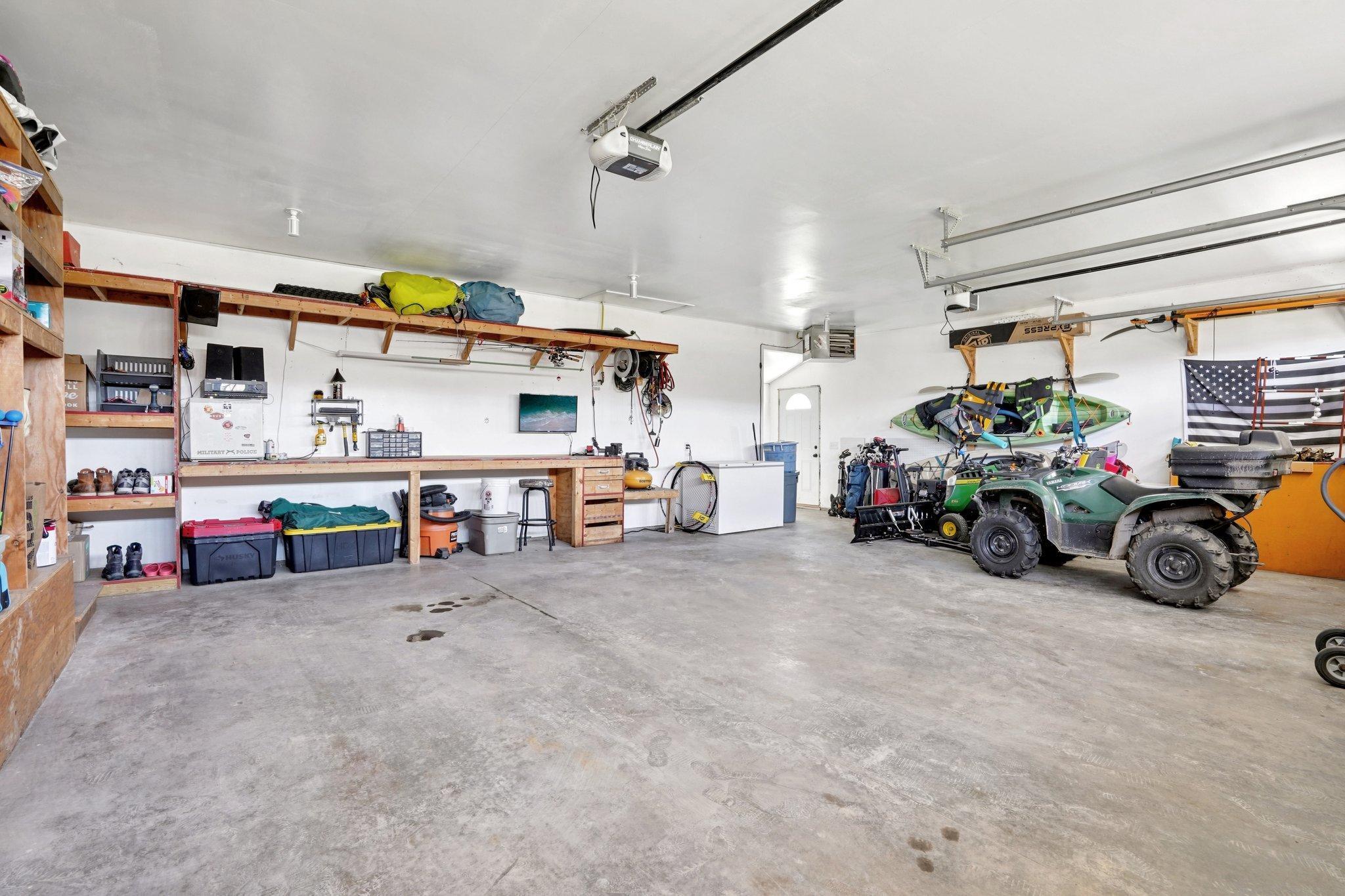 43-web-or-mls-Jenner Ct-S1604-043.jpg