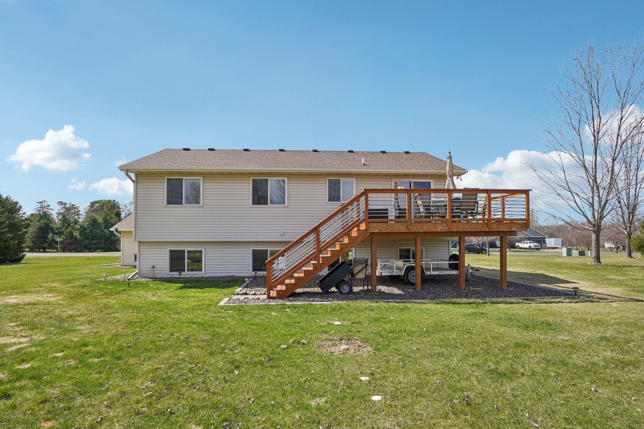 48-web-or-mls-Jenner Ct-S1604-048.jpg