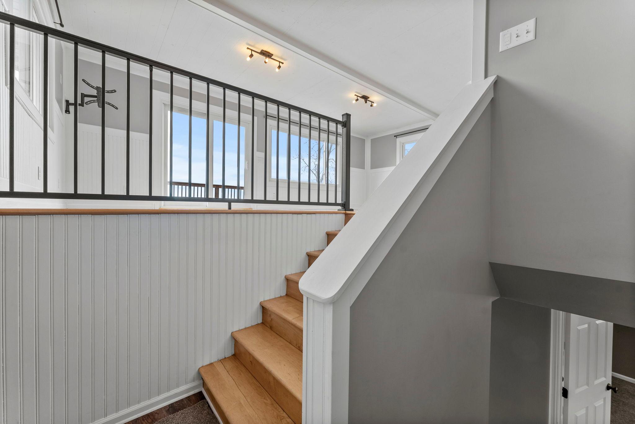 14-web-or-mls-51400 Berry Ave-188.jpg