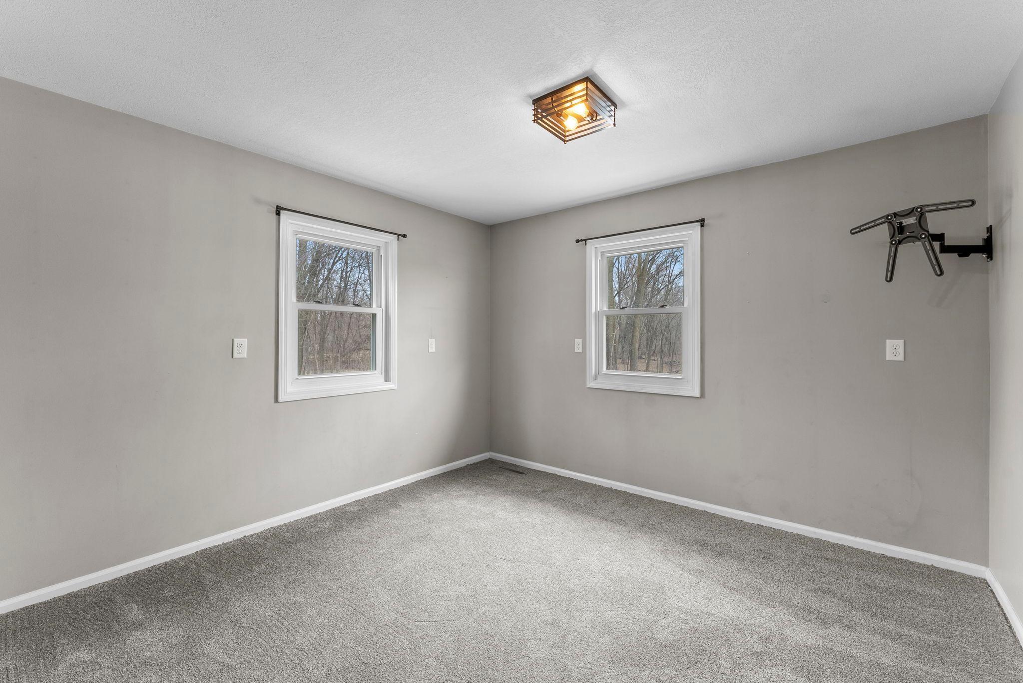 34-web-or-mls-51400 Berry Ave-273.jpg