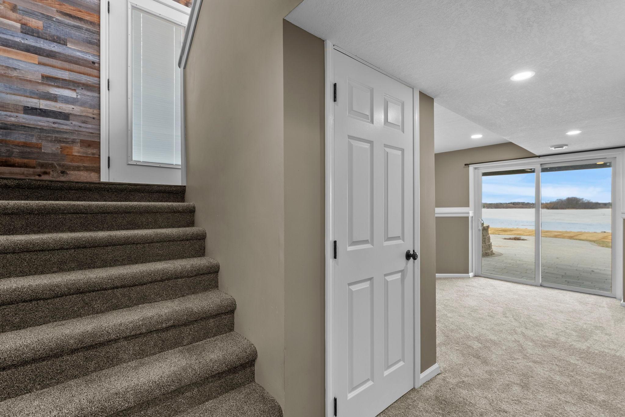 38-web-or-mls-51400 Berry Ave-293.jpg