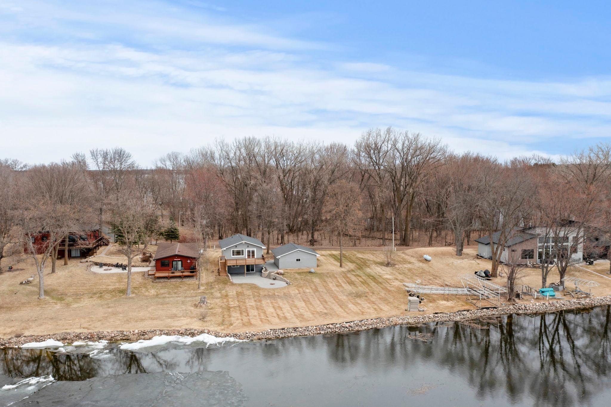 64-web-or-mls-51400 Berry Ave-37.jpg